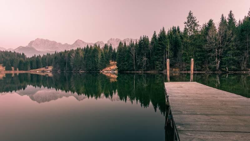 mindfulness-anxiety-QsFgme3aINg beautiful lake